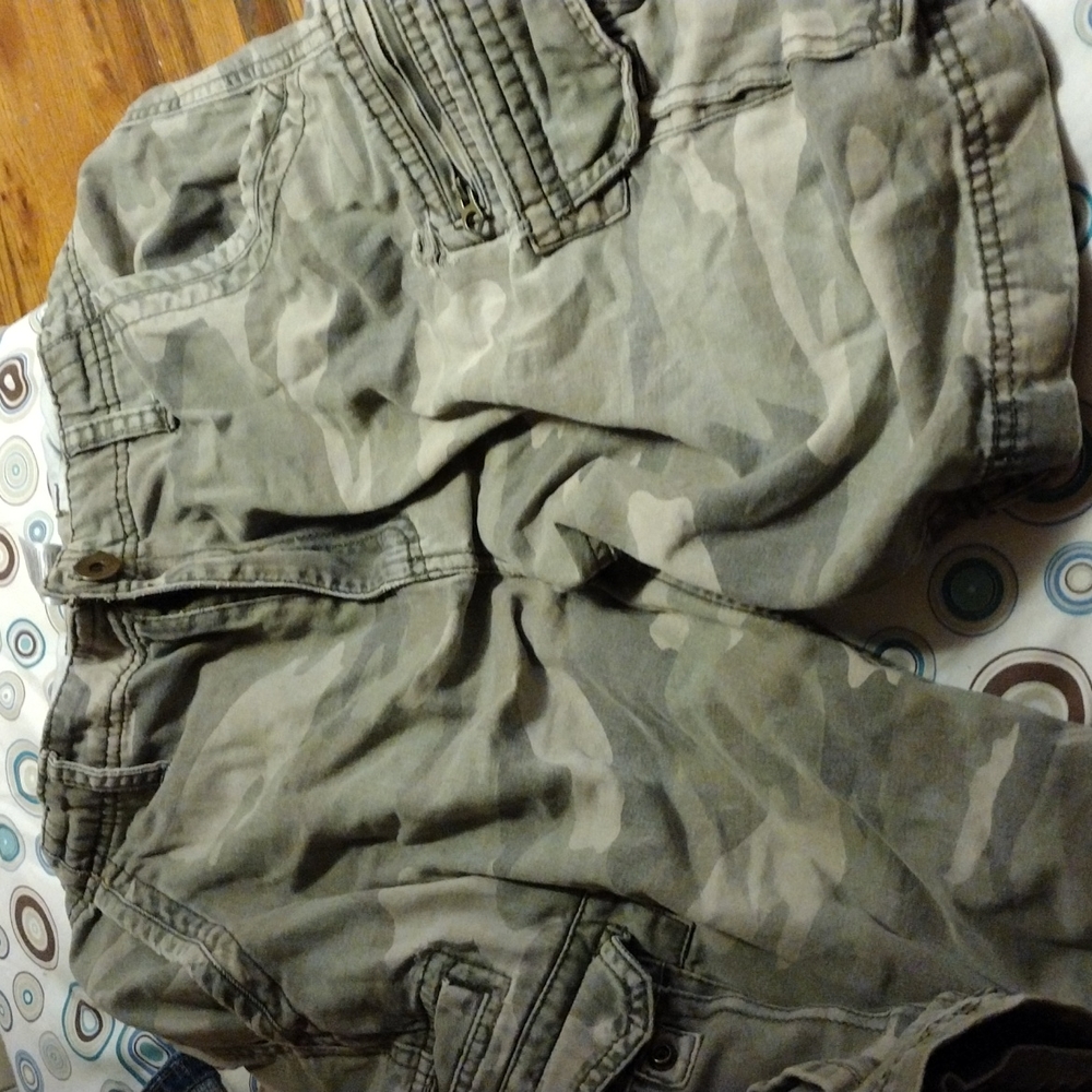 No boundaries shorts